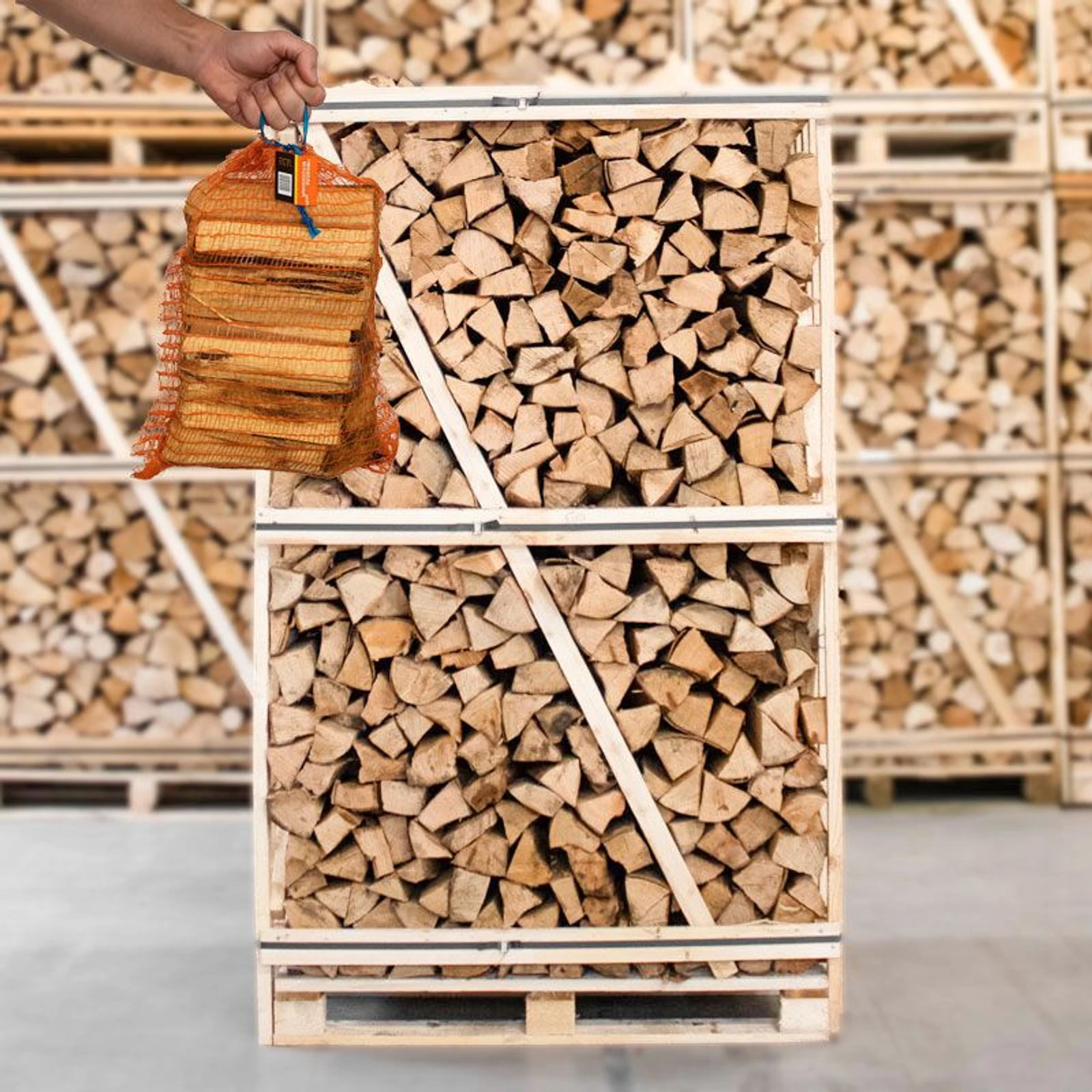 Palette Buche Brennholz 25cm + gratis 5 Netzsäcke Anzündholz